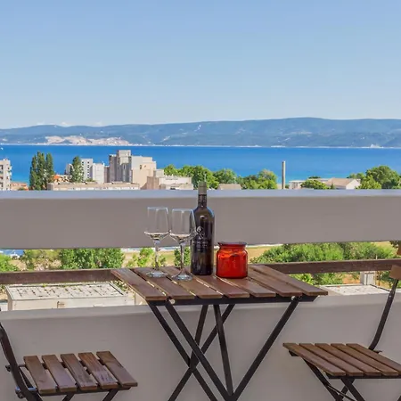 Skyline Suite Omis Exterior photo