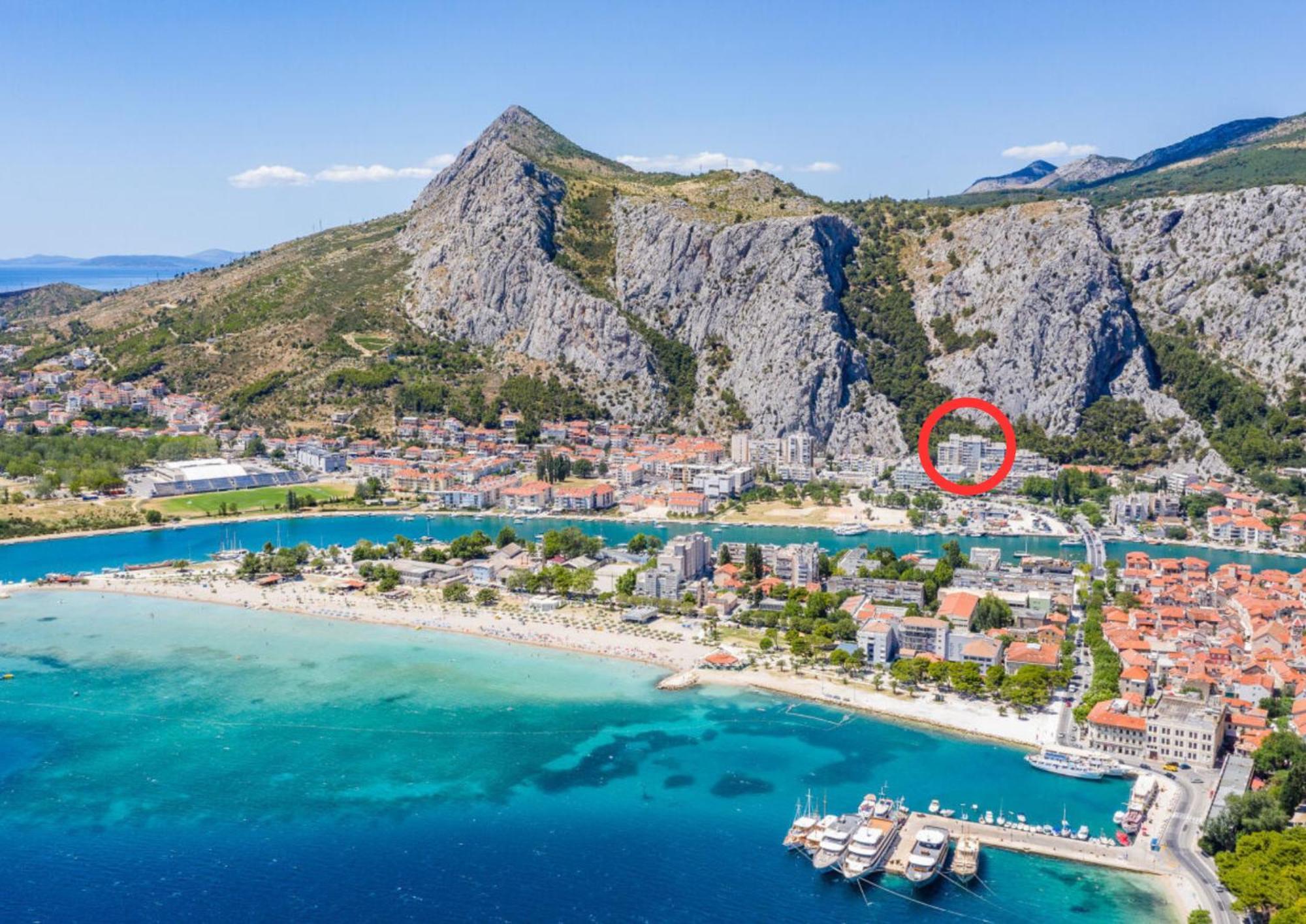 Skyline * Omis